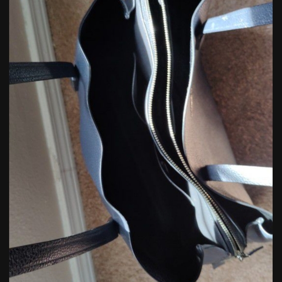 Coach purse - Picture 4 of 5